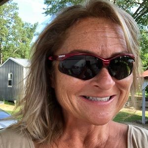 Meet your Posher, Jeannie